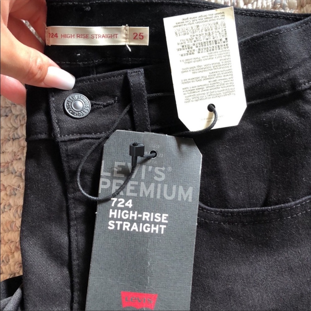 Levi’s Black Straight Leg Jean